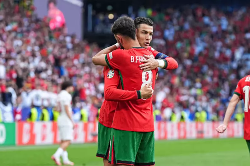 برونو فرنانديز: فرحة تتويج دوري الأمم مع البرتغال لها نكهة فريدة