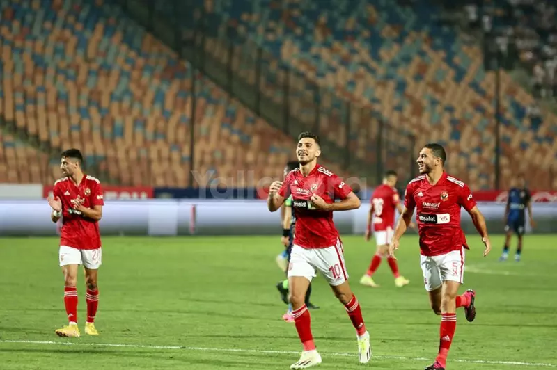 الأهلي يُعلن رسميًا عن تعاقده مع محمد شريف