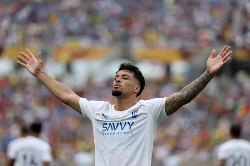 ليوناردو يتألق في وداع الهلال ويصعد لقمّة هدافي مونديال الأندية