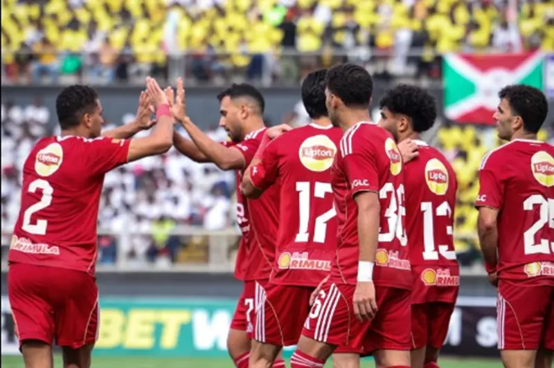 الأهلي يواجه الاتحاد السكندري لاقتناص صدارة الدوري