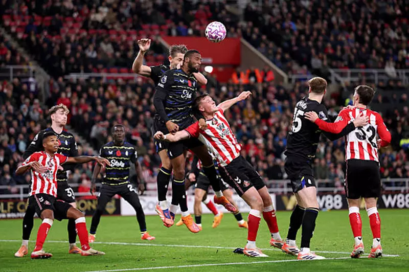 إيفرتون يحرم سندرلاند من وصافة الدوري الإنجليزي